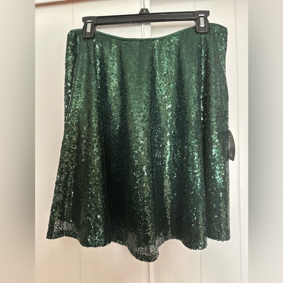 Lulus - Picture 11 of 11